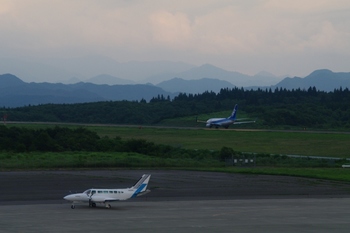 2011年8月4日（木）大館能代空港・デッキP7・保存用 053.jpg